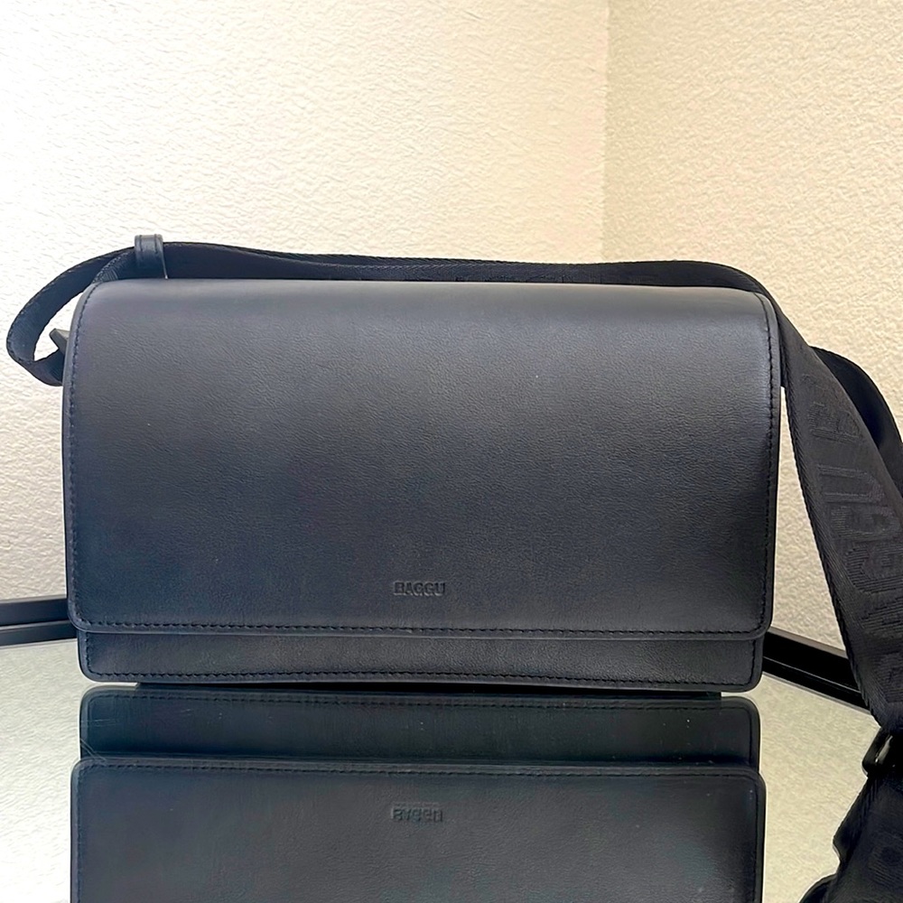 Baggu Black Leather Block Purse